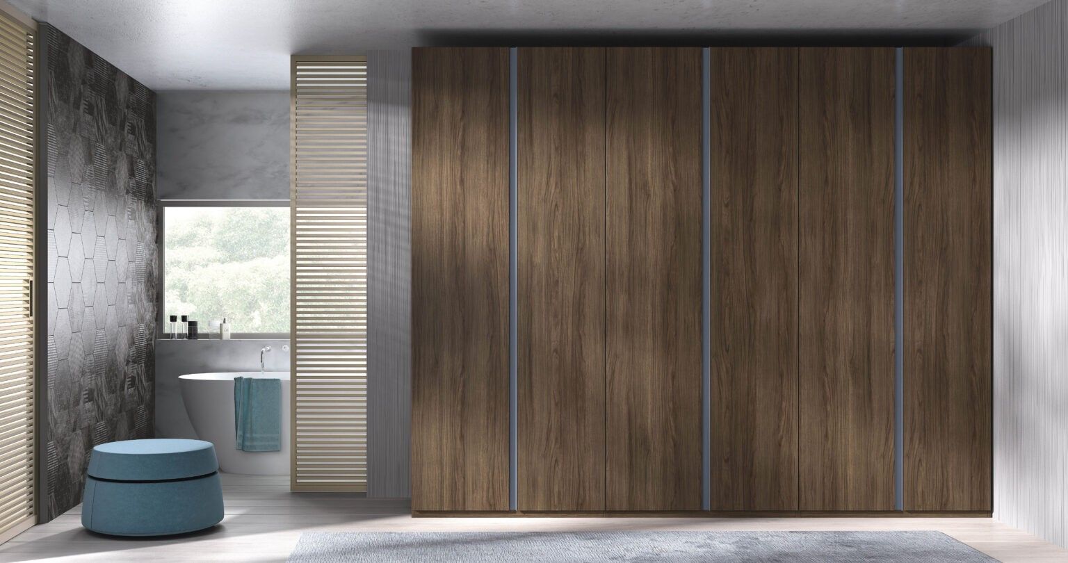 Armario 6 puertas batientes con cajones Ref. 52 1010 Armario 6 puertas batientes con cajones Ref. 52 1010