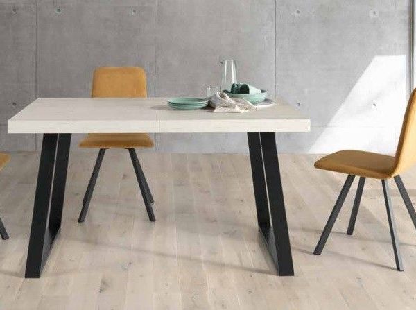 Mesa de Comedor rectangular extensible con patas metálicas Ref.4022a 2377